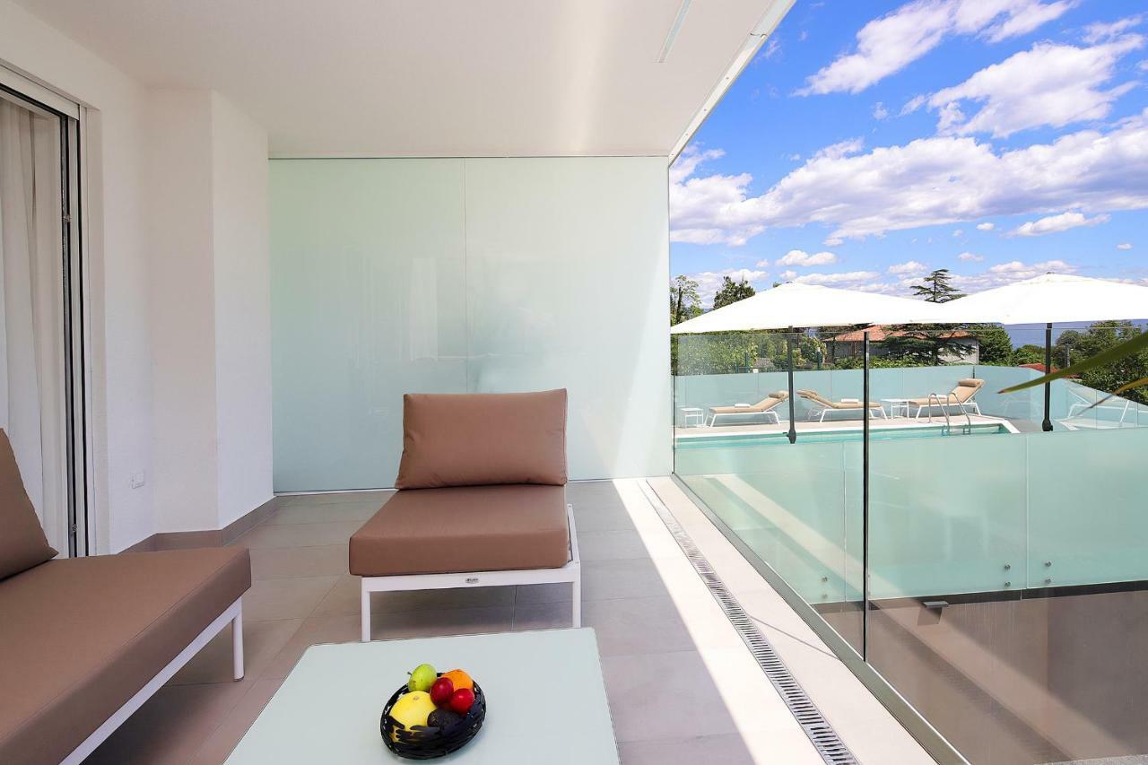 Designed Apartment With Swimming Pool Near The Beach オパティヤ エクステリア 写真